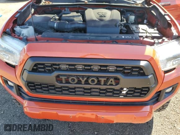 2017 Toyota Tacoma SR5 with VIN 3TMCZ5AN2HM069078, listed as a Copart auction lot 69113455 with 135,540 mi miles and Salvage title. Bid and sale history available at DreamBid. Image 11.