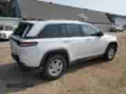 2022 Jeep Grand Cherokee Laredo z VIN 1C4RJHAG7N8614129, wystawiony jako Copart lot #60320445 z przebiegiem 19 201 mil mil oraz Szkoda całkowita • Salvage title. Historia ofert i sprzedaży dostępna na DreamBid. Obrazek 3.