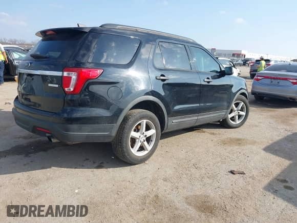 2018 Ford Explorer z VIN 1FM5K7BH8JGB88170, wystawiony jako IAAI lot #41529475 z przebiegiem 108 849 mil mil oraz . Historia ofert i sprzedaży dostępna na DreamBid. Obrazek 4.