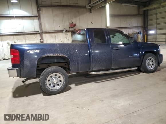 2009 Chevrolet Silverado 1500 LS z VIN 1GCEK19C69Z102589, wystawiony jako Copart lot #49677815 z przebiegiem 107 012 mil mil oraz Szkoda całkowita • Salvage title. Historia ofert i sprzedaży dostępna na DreamBid. Obrazek 3.