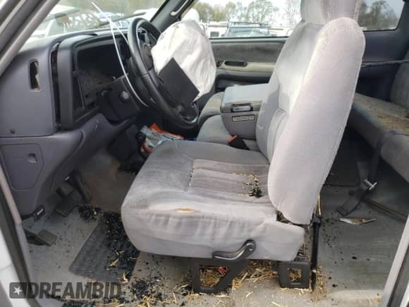 1997 Dodge 2500 with VIN 3B7KF23D4VM553062, listed as a Copart auction lot 82484444 with 173,965 mi miles and Salvage title. Bid and sale history available at DreamBid. Image 7.