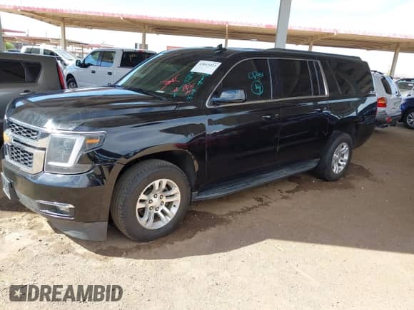 2019 Chevrolet Suburban LT z VIN 1GNSCHKCXKR127429, wystawiony jako IAAI lot #43013423 z przebiegiem 112 893 mil mil oraz . Historia ofert i sprzedaży dostępna na DreamBid. Obrazek 16.
