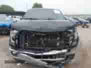 2015 Ford F-150 XLT z VIN 1FTEW1EGXFFB90251, wystawiony jako IAAI lot #42312917 z przebiegiem 136 503 mil mil oraz . Historia ofert i sprzedaży dostępna na DreamBid. Obrazek 12.