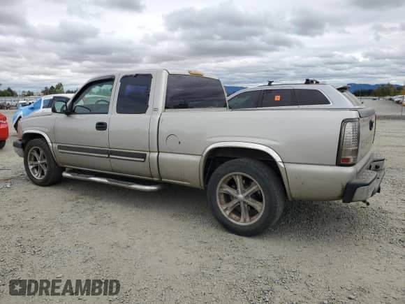 2004 Chevrolet Silverado 1500 Work Truck with VIN 1GCEC19X34Z165268, listed as a Copart auction lot 68872565 with 190,161 mi miles and Salvage title. Bid and sale history available at DreamBid. Image 2.