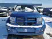 2010 Dodge Nitro SXT z VIN 1D4PU5GK4AW102426, wystawiony jako Copart lot #88857235 z przebiegiem 160 803 mil mil oraz Czysty tytuł • Clean title. Historia ofert i sprzedaży dostępna na DreamBid. Obrazek 5.