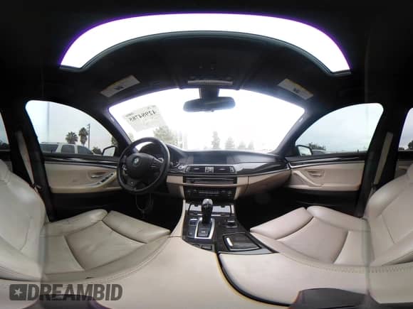 2013 BMW 5 Series 550i с VIN WBAFR9C56DD226941, выставлен на аукционе IAAI как лот 42984785 с пробегом 142 986 миль миль и . История ставок и продаж доступна на DreamBid. Изображение 18.