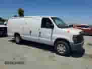 2012 Ford Econoline Cargo Commercial z VIN 1FTNS2EW0CDA31142, wystawiony jako Copart lot #61600015 z przebiegiem 224 825 mil mil oraz Szkoda całkowita • Salvage title. Historia ofert i sprzedaży dostępna na DreamBid. Obrazek 4.