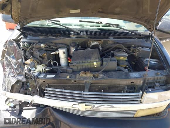 1995 Chevrolet Astro с VIN 1GNDM19W9SB267820, выставлен на аукционе IAAI как лот 42334535 с пробегом 348 001 миль миль и . История ставок и продаж доступна на DreamBid. Изображение 10.
