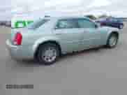 2006 Chrysler 300 Touring с VIN 2C3KA53GX6H487843, выставлен на аукционе IAAI как лот 43484290 с пробегом 186 467 миль миль и . История ставок и продаж доступна на DreamBid. Изображение 4.