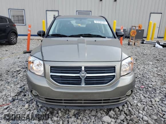 2008 Dodge Caliber R/T with VIN 1B3HB78K58D683394, listed as a Copart auction lot 81238165 with 197,719 mi miles and Non repairable. Bid and sale history available at DreamBid. Image 5.