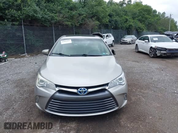 2016 Toyota Camry LE z VIN 4T1BD1FK9GU178077, wystawiony jako IAAI lot #42881844 z przebiegiem 264 207 mil mil oraz . Historia ofert i sprzedaży dostępna na DreamBid. Obrazek 12.