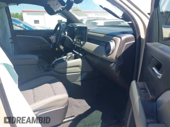 2024 Chevrolet Colorado 4WD ZR2 с VIN 1GCPTFEK8R1178202, выставлен на аукционе IAAI как лот 42000534 с пробегом 15 298 миль миль и . История ставок и продаж доступна на DreamBid. Изображение 5.