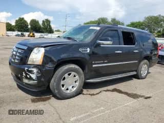 2008 Cadillac Escalade ESV with VIN 1GYFK66818R153752, listed as a Copart auction lot 68483765 with 255,043 mi miles and Salvage title. Bid and sale history available at DreamBid. Image 1.