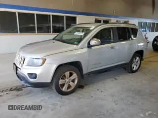 2014 Jeep Compass Sport z VIN 1C4NJDBB7ED538381, wystawiony jako Copart lot #70108035 z przebiegiem 131 061 mil mil oraz Szkoda całkowita • Salvage title. Historia ofert i sprzedaży dostępna na DreamBid. Obrazek 1.