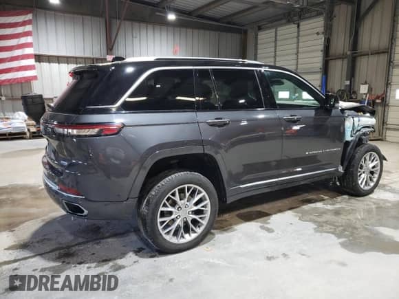 2022 Jeep Grand Cherokee Summit с VIN 1C4RJHEG6N8613242, выставлен на аукционе Copart как лот 45048745 с пробегом 68 523 миль миль и Списание • Salvage title. История ставок и продаж доступна на DreamBid. Изображение 3.