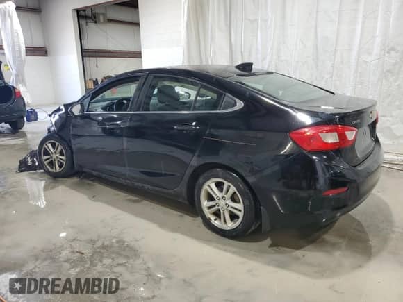 2016 Chevrolet Cruze LT z VIN 1G1BE5SM1G7237582, wystawiony jako Copart lot #85725785 z przebiegiem Nie podano mil oraz Szkoda całkowita • Salvage title. Historia ofert i sprzedaży dostępna na DreamBid. Obrazek 2.
