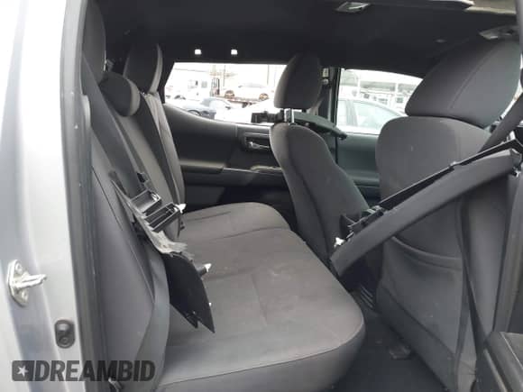 2019 Toyota Tacoma SR5 с VIN 3TMAZ5CN3KM104917, выставлен на аукционе IAAI как лот 43210298 с пробегом 136 976 миль миль и . История ставок и продаж доступна на DreamBid. Изображение 8.