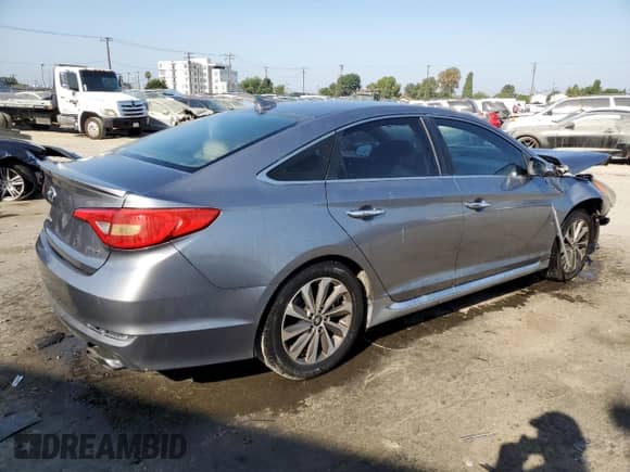 2015 Hyundai Sonata Sport с VIN 5NPE34AF7FH051529, выставлен на аукционе Copart как лот 68485485 с пробегом 117 818 миль миль и Списание • Salvage title. История ставок и продаж доступна на DreamBid. Изображение 3.