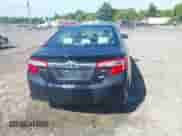 2013 Toyota Camry LE z VIN 4T1BD1FK1DU071049, wystawiony jako IAAI lot #42832003 z przebiegiem 156 477 mil mil oraz . Historia ofert i sprzedaży dostępna na DreamBid. Obrazek 16.