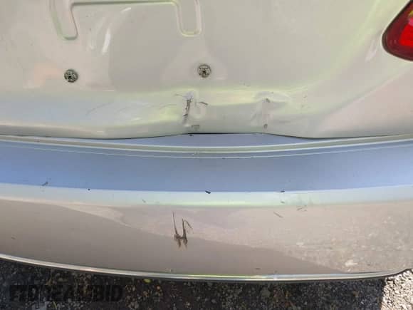 2015 Honda Accord Touring z VIN 1HGCR6F78FA009351, wystawiony jako IAAI lot #42019499 z przebiegiem 159 651 mil mil oraz . Historia ofert i sprzedaży dostępna na DreamBid. Obrazek 21.