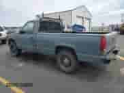 1994 Chevrolet Silverado 2500 с VIN 1GCFK24K5RZ275125, выставлен на аукционе Copart как лот 61460855 с пробегом 238 068 миль миль и Списание • Salvage title. История ставок и продаж доступна на DreamBid. Изображение 2.