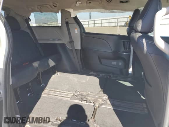 2015 Toyota Sienna SE Premium with VIN 5TDXK3DC5FS687755, listed as a Copart auction lot 86972295 with 228,550 mi miles and Salvage title. Bid and sale history available at DreamBid. Image 11.