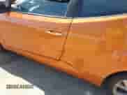 2017 Hyundai Veloster Value Edition z VIN KMHTC6AD0HU310528, wystawiony jako IAAI lot #42899436 z przebiegiem 124 865 mil mil oraz . Historia ofert i sprzedaży dostępna na DreamBid. Obrazek 6.