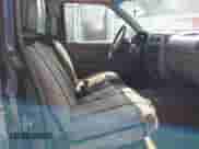 1995 Nissan Frontier z VIN 1N6SD11S6SC430018, wystawiony jako IAAI lot #43151647 z przebiegiem 193 978 mil mil oraz . Historia ofert i sprzedaży dostępna na DreamBid. Obrazek 5.