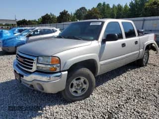 2005 GMC Sierra 1500 SLT with VIN 2GTEK13T051268764, listed as a Copart auction lot 68006645 with 255,247 mi miles and Salvage title. Bid and sale history available at DreamBid. Image 1.