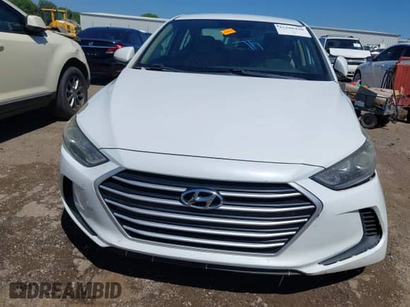 2018 Hyundai Elantra SE z VIN 5NPD74LF3JH261230, wystawiony jako IAAI lot #42298420 z przebiegiem 75 869 mil mil oraz . Historia ofert i sprzedaży dostępna na DreamBid. Obrazek 12.