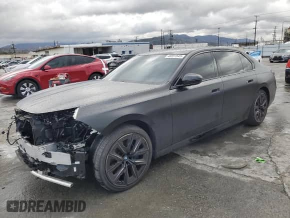 2024 BMW 7 Series 760i xDrive с VIN WBA33EJ01RCR24066, выставлен на аукционе Copart как лот 48591545 с пробегом 17 960 миль миль и Списание • Salvage title. История ставок и продаж доступна на DreamBid. Изображение 1.