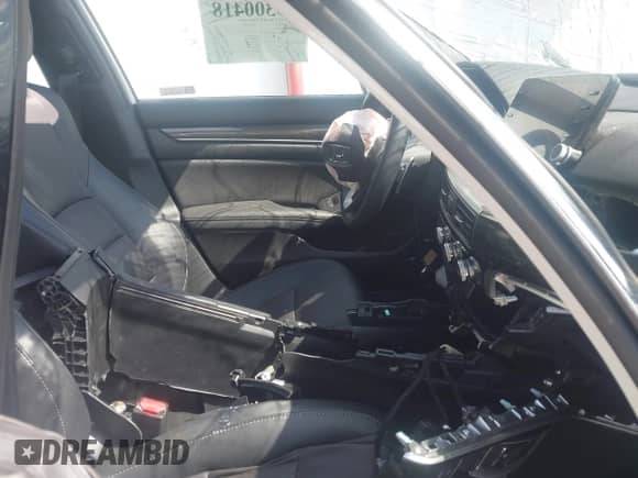 2019 Honda Accord Sport z VIN 1HGCV2F39KA034657, wystawiony jako IAAI lot #43300418 z przebiegiem 54 467 mil mil oraz . Historia ofert i sprzedaży dostępna na DreamBid. Obrazek 5.