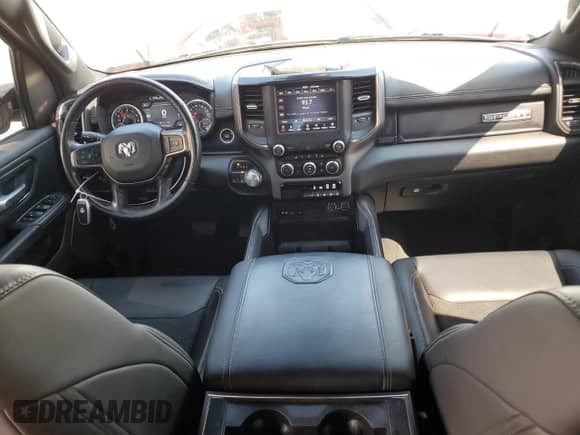 2019 Ram 1500 Rebel z VIN 1C6SRFET4KN871601, wystawiony jako Copart lot #80174915 z przebiegiem 91 232 mil mil oraz Czysty tytuł • Clean title. Historia ofert i sprzedaży dostępna na DreamBid. Obrazek 8.