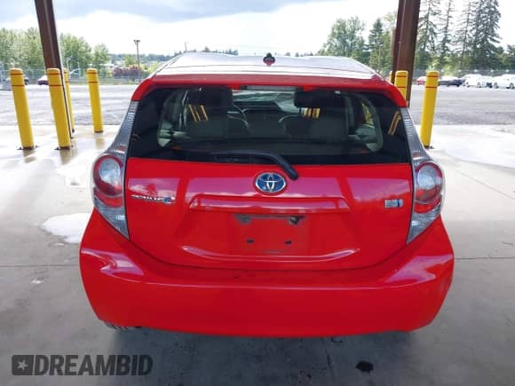 2014 Toyota Prius One z VIN JTDKDTB32E1562747, wystawiony jako IAAI lot #42298582 z przebiegiem 113 063 mil mil oraz . Historia ofert i sprzedaży dostępna na DreamBid. Obrazek 16.