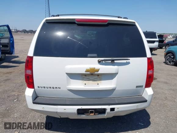 2012 Chevrolet Suburban LS с VIN 1GNSCHE00CR277780, выставлен на аукционе IAAI как лот 42038230 с пробегом 205 820 миль миль и . История ставок и продаж доступна на DreamBid. Изображение 16.