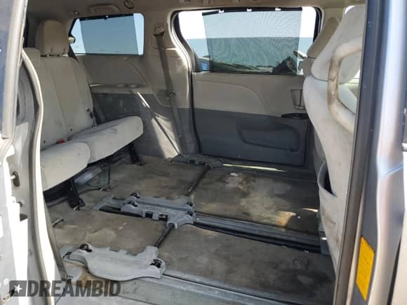 2012 Toyota Sienna LE with VIN 5TDKK3DC1CS276911, listed as a Copart auction lot 89585945 with 209,475 mi miles and Clean title. Bid and sale history available at DreamBid. Image 10.