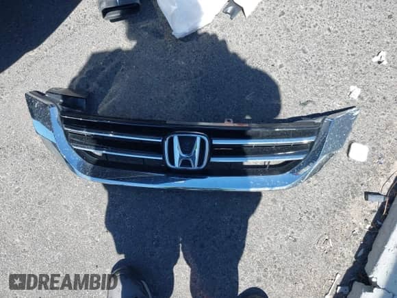 2015 Honda Accord EX-L with VIN 1HGCR3F86FA035440, listed as a IAAI auction lot 42862943 with 182,917 mi miles and . Bid and sale history available at DreamBid. Image 12.