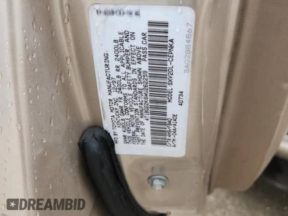 1998 Toyota Camry LE z VIN 4T1BG22K6WU262259, wystawiony jako Copart lot #86173725 z przebiegiem 235 898 mil mil oraz Nie do naprawy • Non repairable. Historia ofert i sprzedaży dostępna na DreamBid. Obrazek 12.