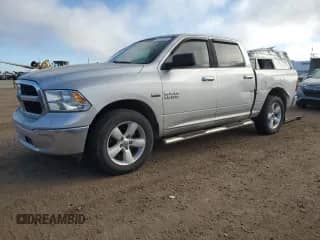 2016 Ram 1500 Outdoorsman z VIN 1C6RR7LT5GS109085, wystawiony jako Copart lot #87078135 z przebiegiem 98 434 mil mil oraz Czysty tytuł • Clean title. Historia ofert i sprzedaży dostępna na DreamBid. Obrazek 1.