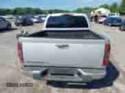 2010 Chevrolet Colorado 1LT z VIN 1GCDSCDE7A8140360, wystawiony jako IAAI lot #42660572 z przebiegiem 147 641 mil mil oraz . Historia ofert i sprzedaży dostępna na DreamBid. Obrazek 16.