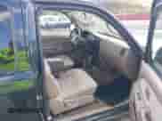 2003 Toyota Tacoma z VIN 5TEHN72N53Z249453, wystawiony jako IAAI lot #43472155 z przebiegiem 162 053 mil mil oraz . Historia ofert i sprzedaży dostępna na DreamBid. Obrazek 5.