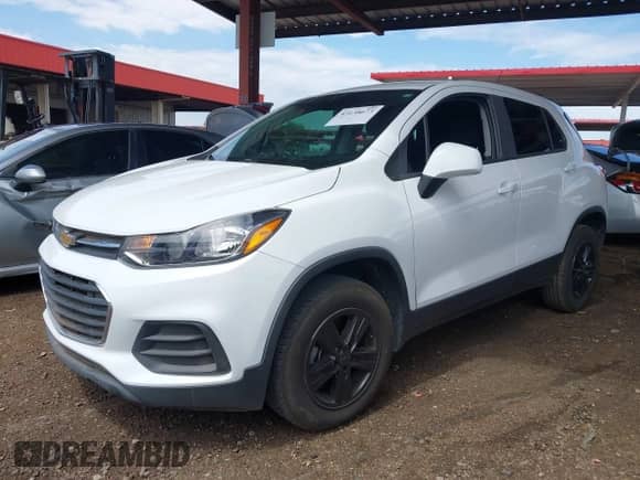 2020 Chevrolet Trax LS with VIN 3GNCJNSB6LL135682, listed as a IAAI auction lot 43138673 with 92,130 mi miles and . Bid and sale history available at DreamBid. Image 2.
