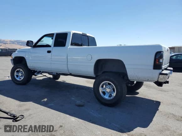 1996 Dodge 1500 with VIN 3B7HF13Z5TM129127, listed as a Copart auction lot 71320904 with 177,066 mi miles and Salvage title. Bid and sale history available at DreamBid. Image 2.