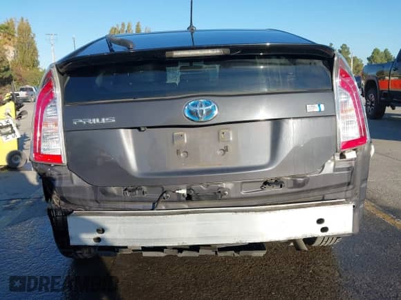 2014 Toyota Prius Three z VIN JTDKN3DU4E0371999, wystawiony jako IAAI lot #43441647 z przebiegiem 113 556 mil mil oraz . Historia ofert i sprzedaży dostępna na DreamBid. Obrazek 6.