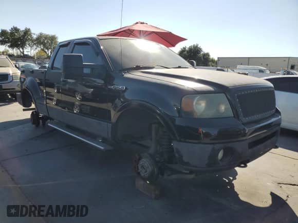 2007 Ford F-150 XLT z VIN 1FTPX045X7KC54622, wystawiony jako Copart lot #72048374 z przebiegiem 20 239 mil mil oraz Szkoda całkowita • Salvage title. Historia ofert i sprzedaży dostępna na DreamBid. Obrazek 4.