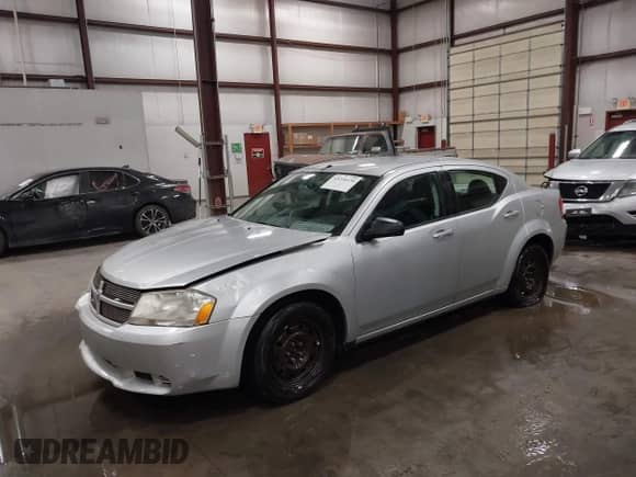 2010 Dodge Avenger SXT с VIN 1B3CC4FB5AN172695, выставлен на аукционе IAAI как лот 43216134 с пробегом 196 039 миль миль и . История ставок и продаж доступна на DreamBid. Изображение 20.