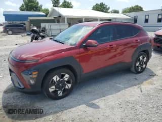 2024 Hyundai Kona SEL с VIN KM8HC3AB0RU143317, выставлен на аукционе Copart как лот 63845905 с пробегом 28 600 миль миль и Списание • Salvage title. История ставок и продаж доступна на DreamBid. Изображение 1.