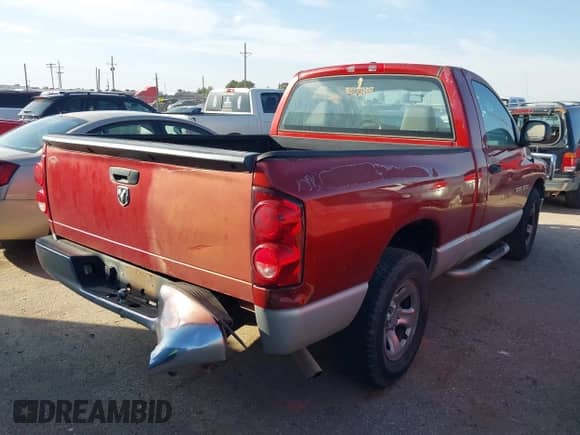 2007 Dodge 1500 ST с VIN 1D7HA16K47J576490, выставлен на аукционе IAAI как лот 43301856 с пробегом 256 361 миль миль и . История ставок и продаж доступна на DreamBid. Изображение 4.