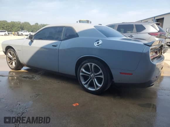 2021 Dodge Challenger R/T z VIN 2C3CDZBT8MH526525, wystawiony jako Copart lot #71509615 z przebiegiem 86 313 mil mil oraz Czysty tytuł • Clean title. Historia ofert i sprzedaży dostępna na DreamBid. Obrazek 2.