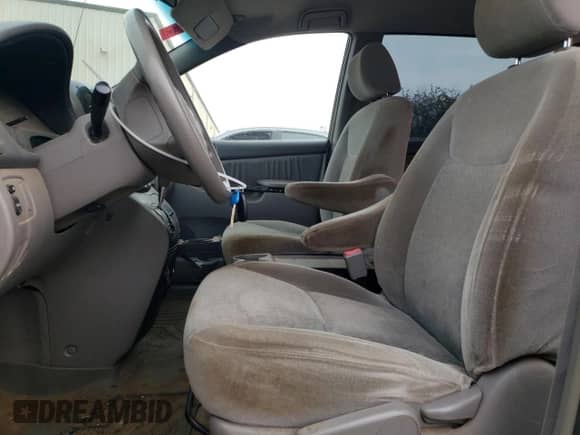 2005 Toyota Sienna CE с VIN 5TDZA23C85S348719, выставлен на аукционе Copart как лот 82315915 с пробегом 339 122 миль миль и Чистый • Clean title. История ставок и продаж доступна на DreamBid. Изображение 7.